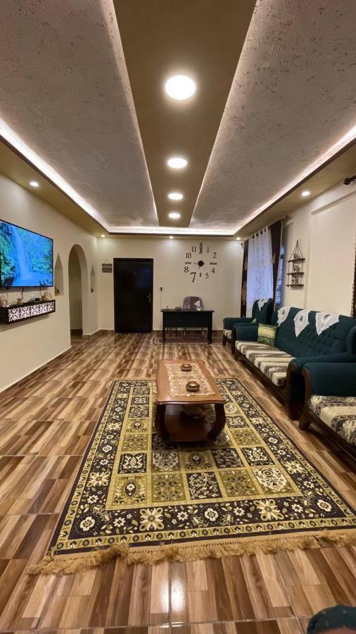Ad Deir Guesthouse Wadi Musa Exterior photo