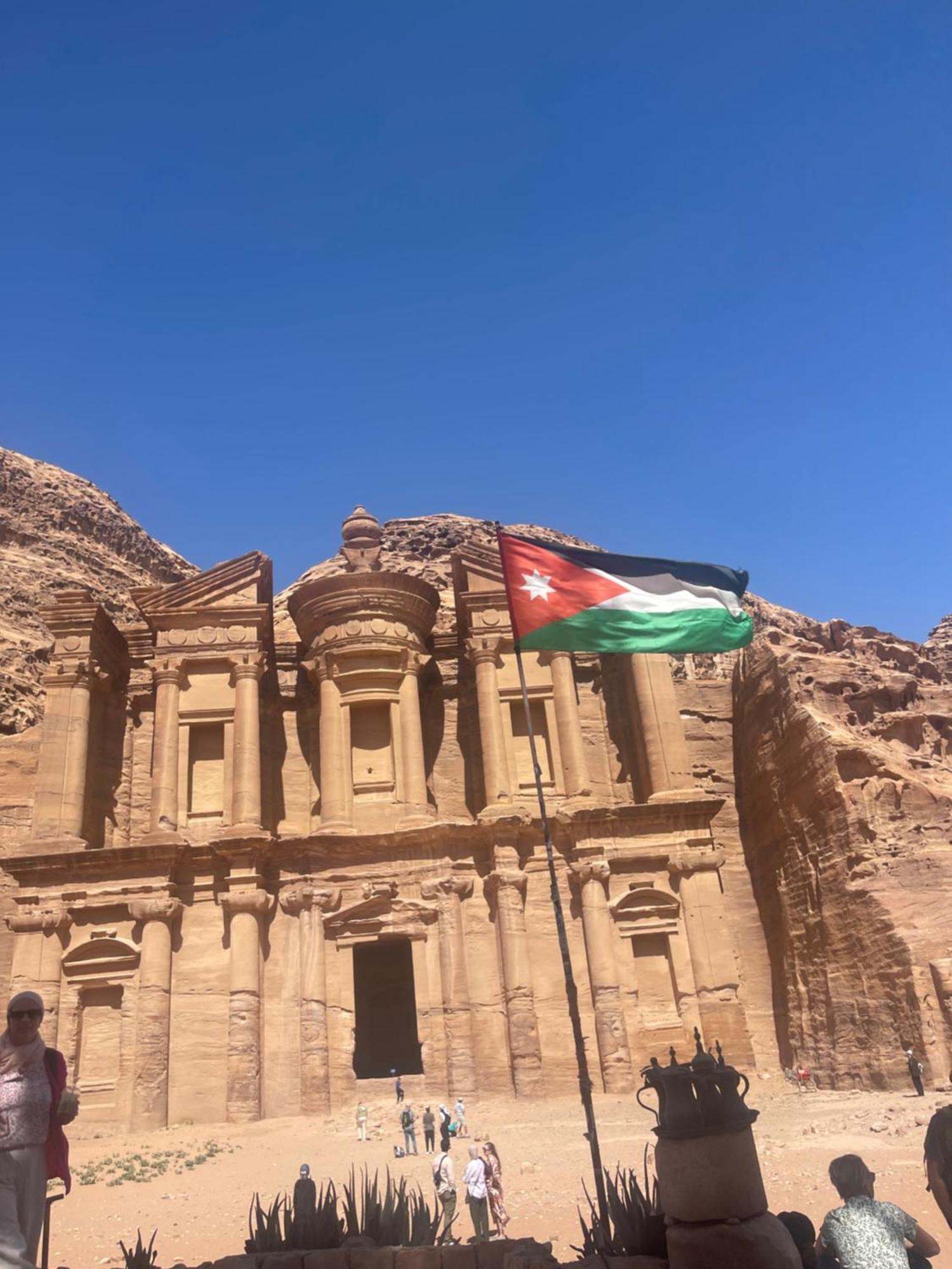 Ad Deir Guesthouse Wadi Musa Exterior photo